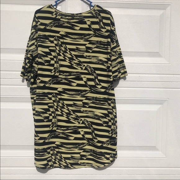LuLaRoe Cozy Casual Medium Shirt - Picture 2 of 5